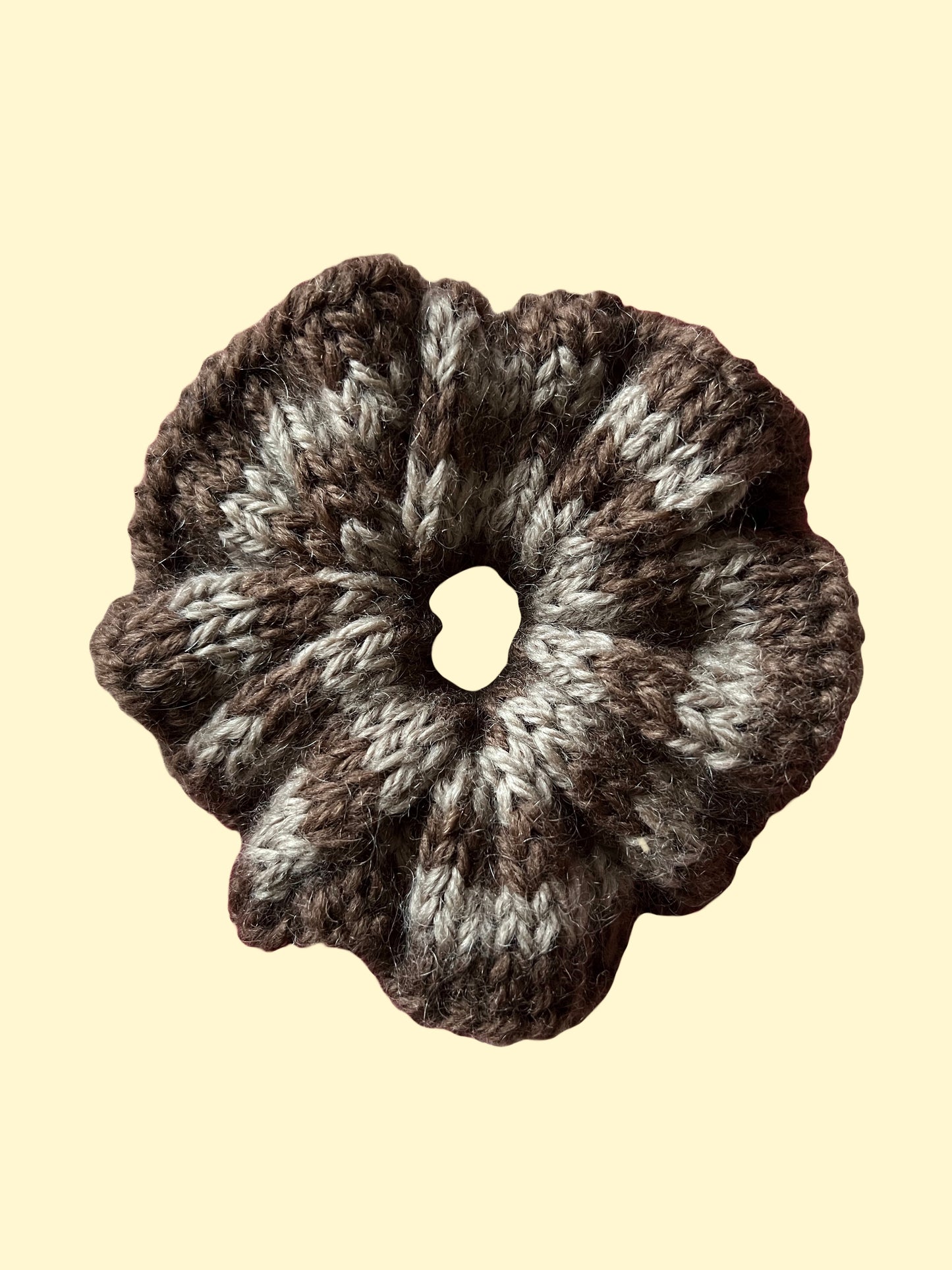 TOFFEE SCRUNCHIE