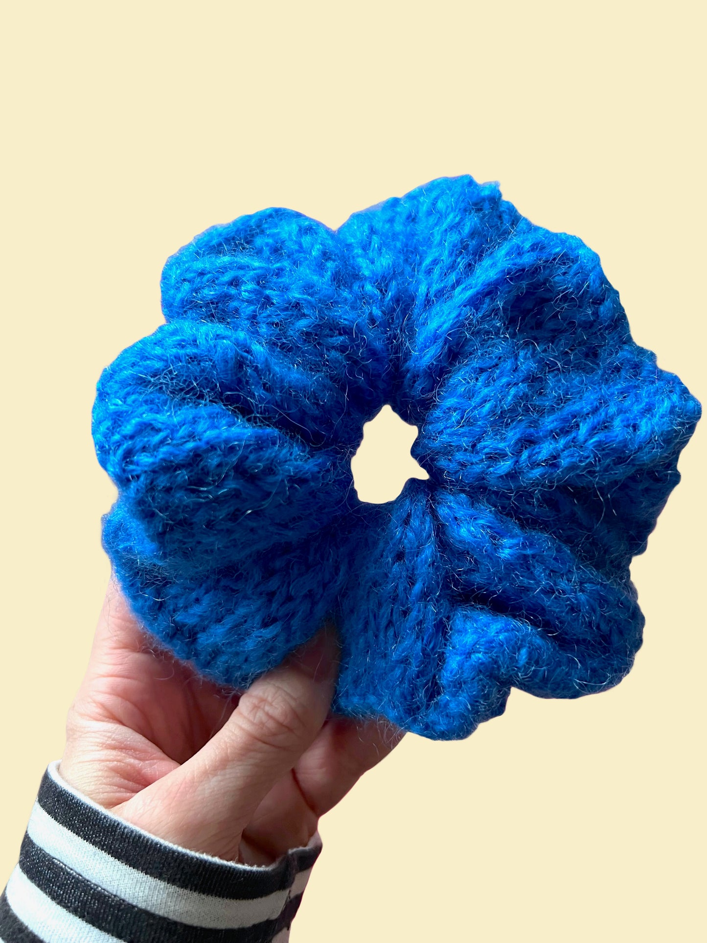JONI SCRUNCHIE