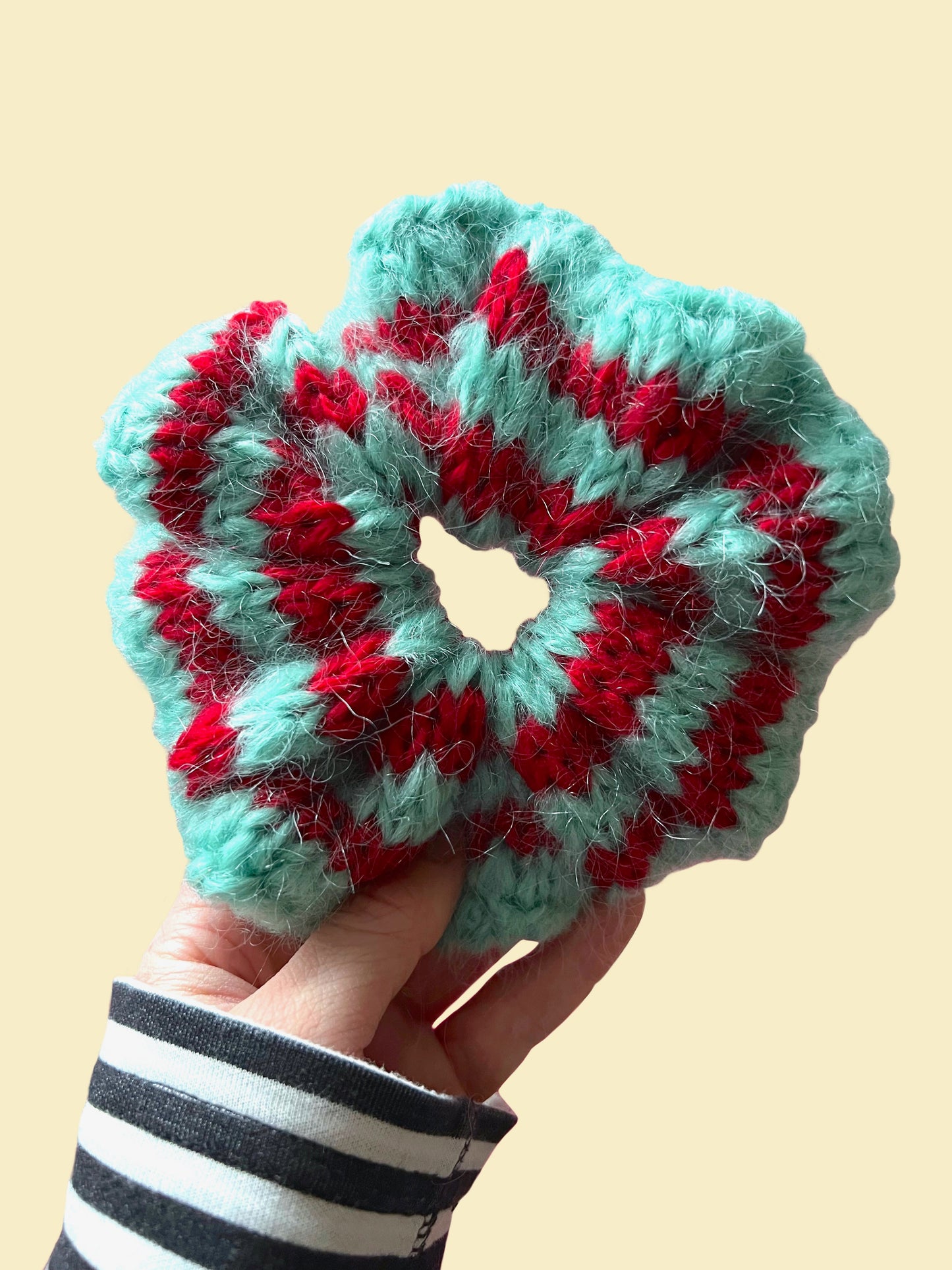 PEPPERMINT SCRUNCHIE