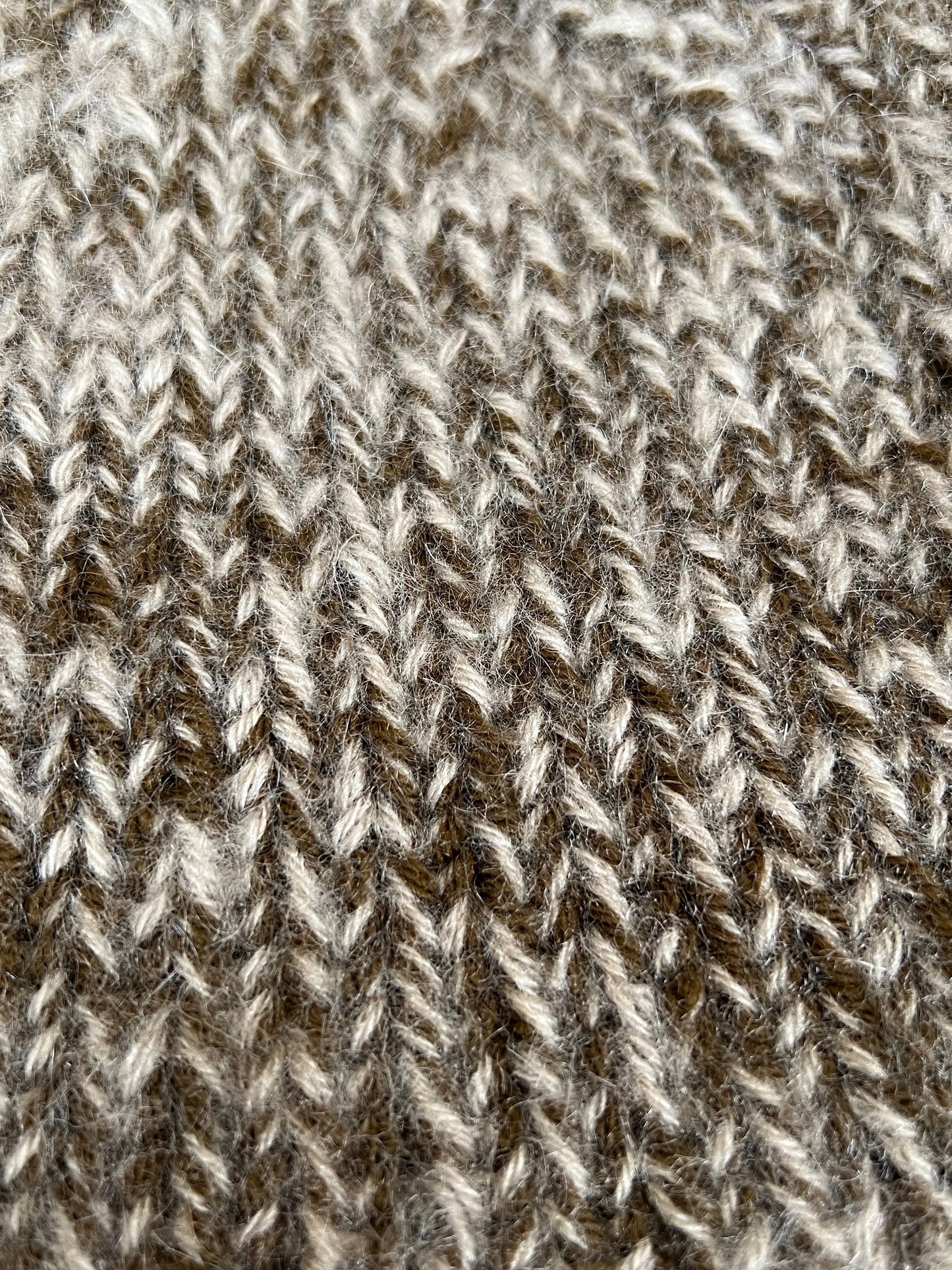OLIVE BEANIE
