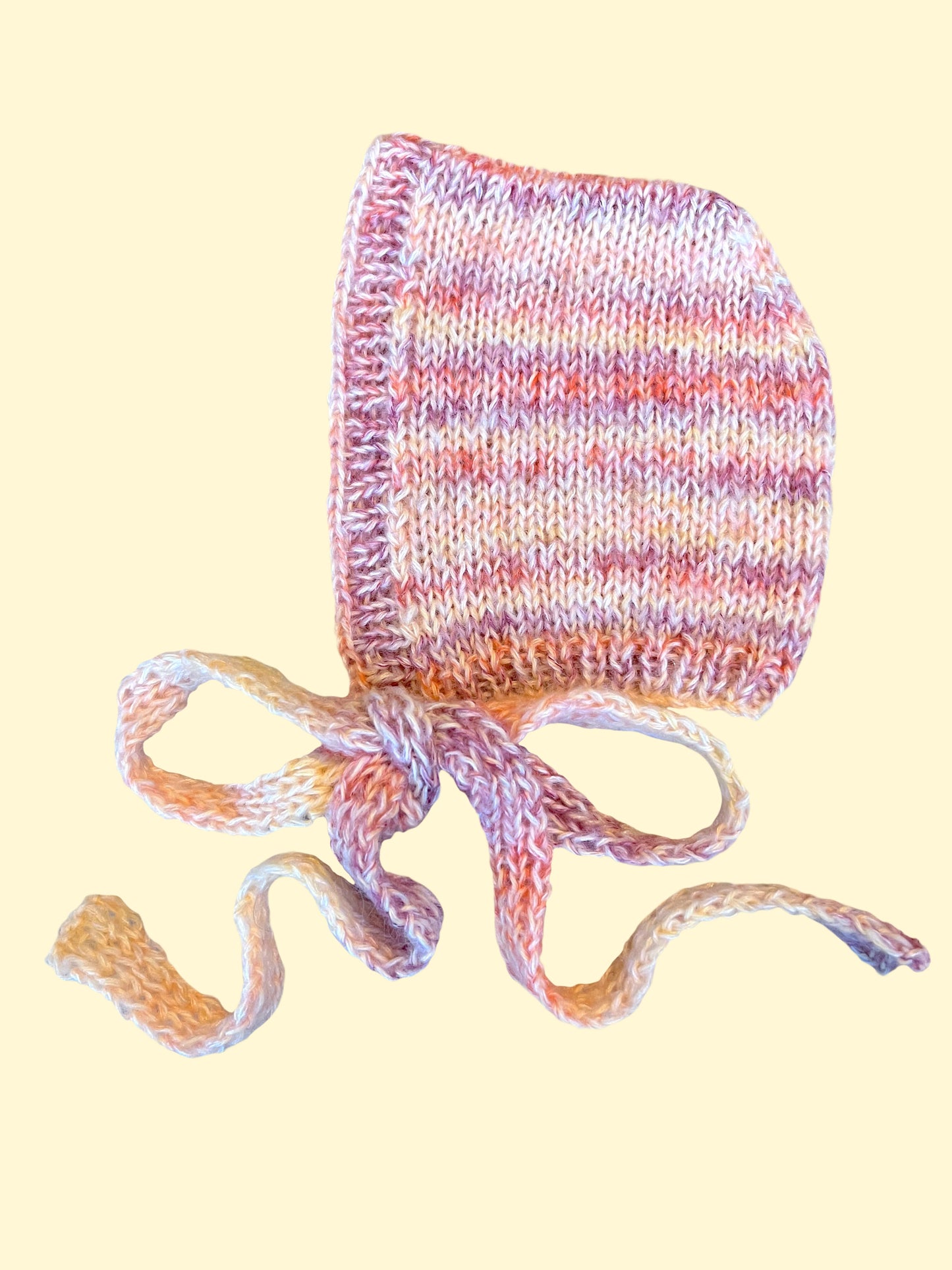 CARNELIAN BONNET