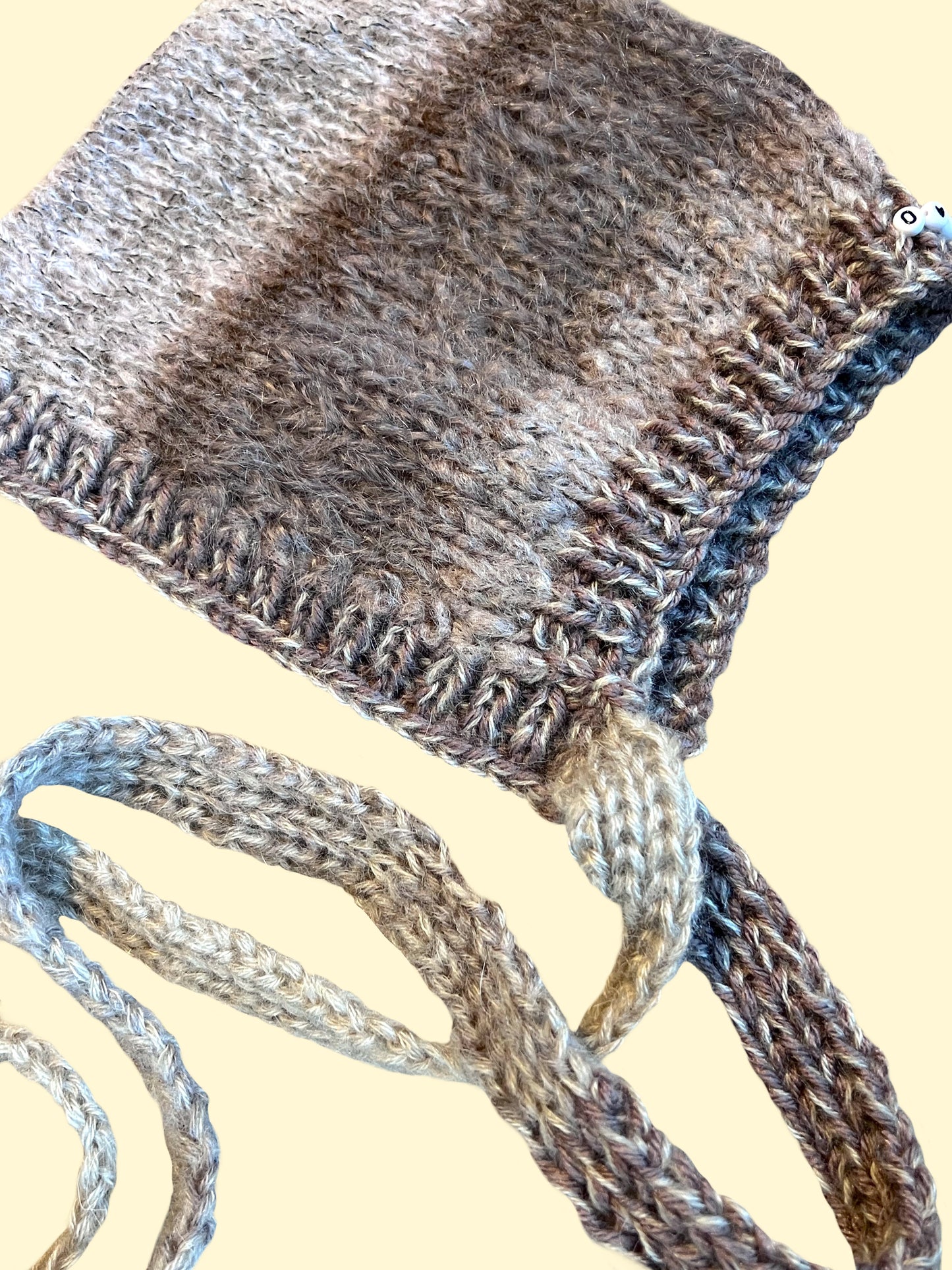 HAZELNUT BONNET
